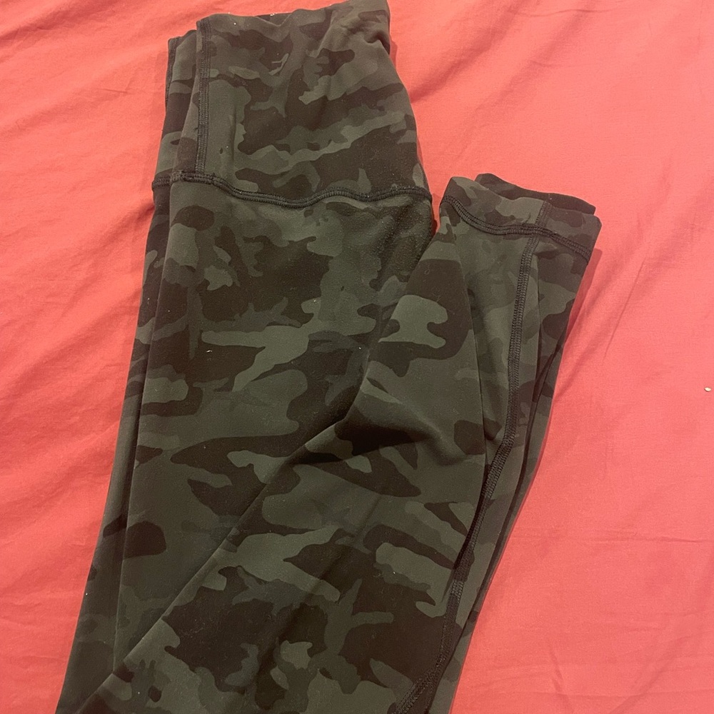 Lululemon camo align leggings!